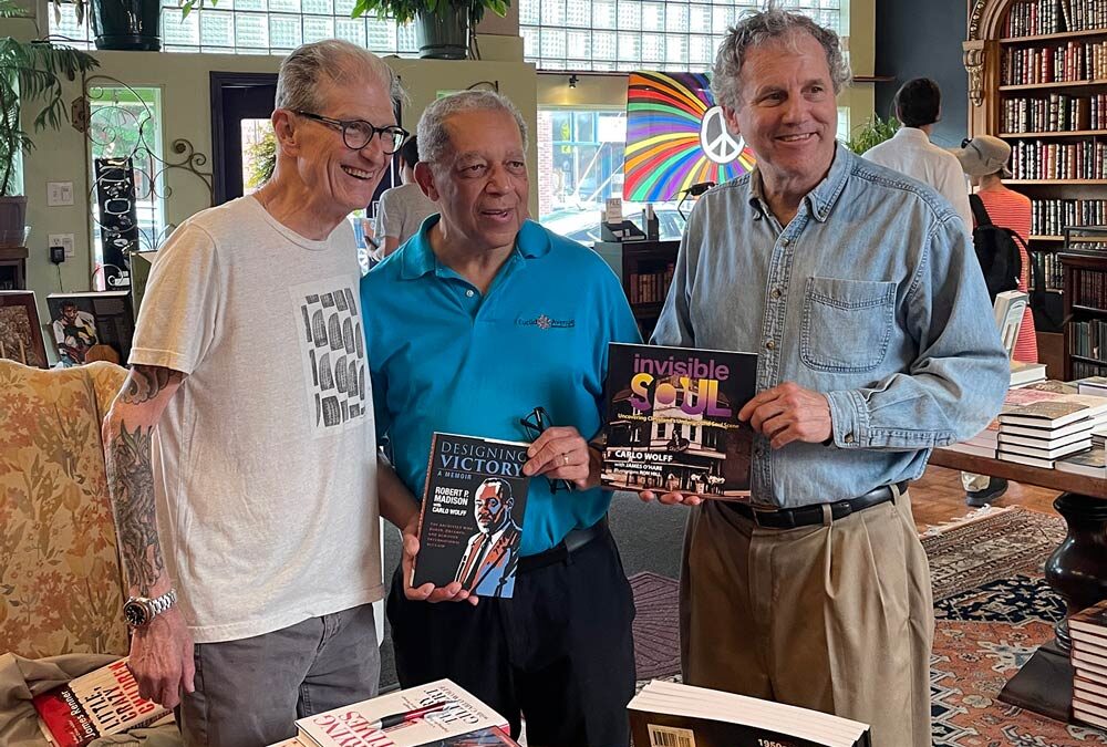 An author, broadcast journalist, and senator walk into an Alley